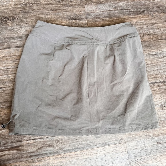 Green Tea Olive Green Athletic Skort Tennis Drawstring Skirt Medium - Picture 2 of 9